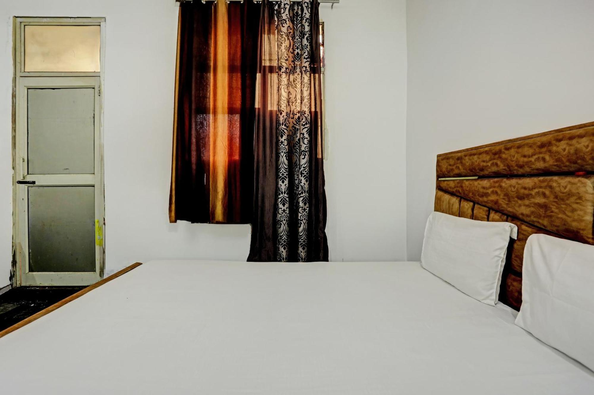 Hotel O Raaz Hotel 델리 외부 사진