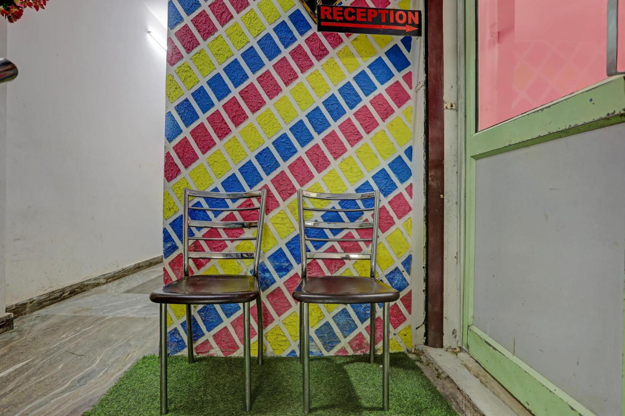 Hotel O Raaz Hotel 델리 외부 사진